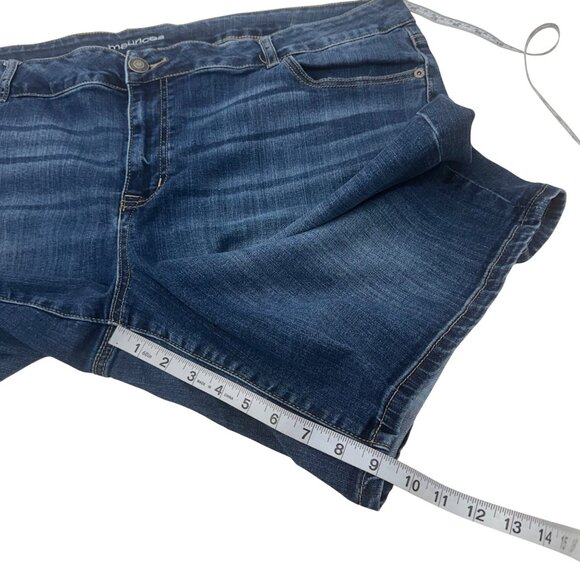 Maurices Womens Denim Bermuda Shorts Size 22W Blue Stretch Casual Cotton Blend - Picture 6 of 10